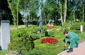 Im Gespräch mit der Friedhofsgärtnerei Adrian Im Gespräch mit der Friedhofsgärtnerei Adrian